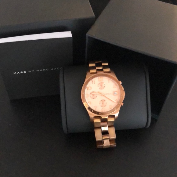 Marc by Marc Jacobs MBM3074 Women's Watch-PreLoved - Picture 2 of 6